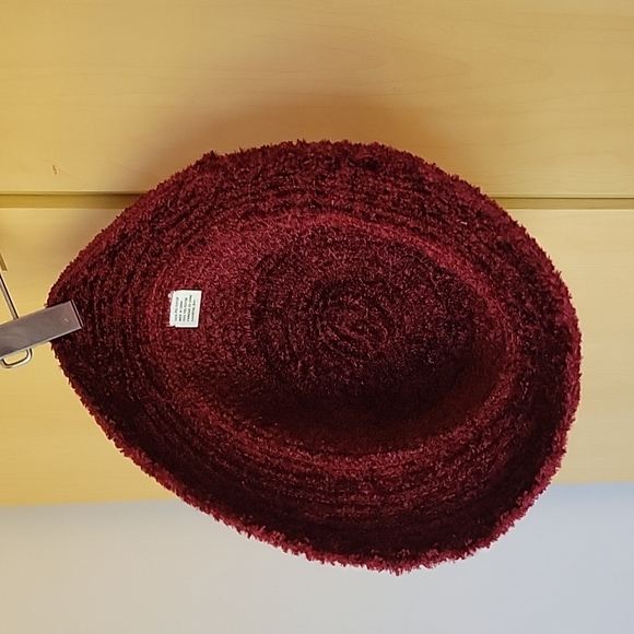 Woman's Rounded Classic Bucket Hat, Ribbed design. - Picture 2 of 2
